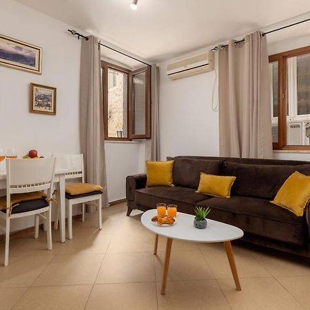 Apartment Amigo 2 Old Town Kotor Luaran gambar